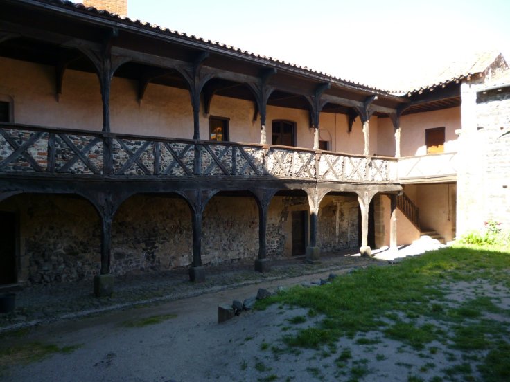 Morgen bricht an in Montverdun (Fotorechte: schrittWeise)