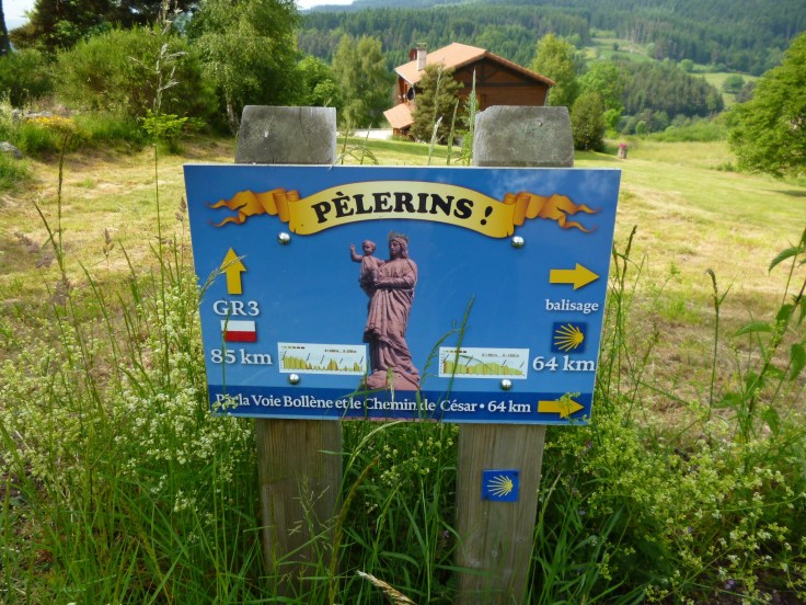 Der Weg teilt sich, Hinweis für Pilger (Fotorechte: schrittWeise)