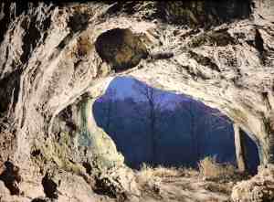 Die Höhle Hohlenstein-Stadel im Lonetal