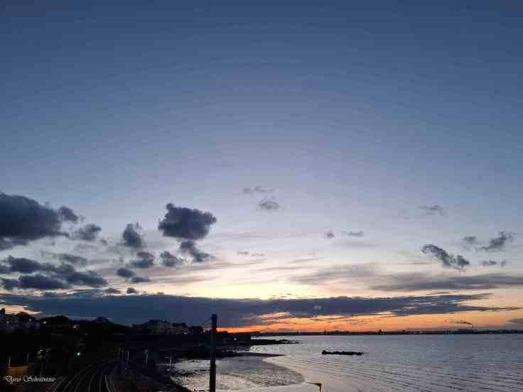 An der Küste entlang