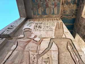 Gut erhaltene Reliefs