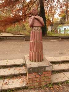 Der Mann mit dem Vogel