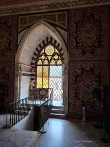 Der Durchgang vom Museum